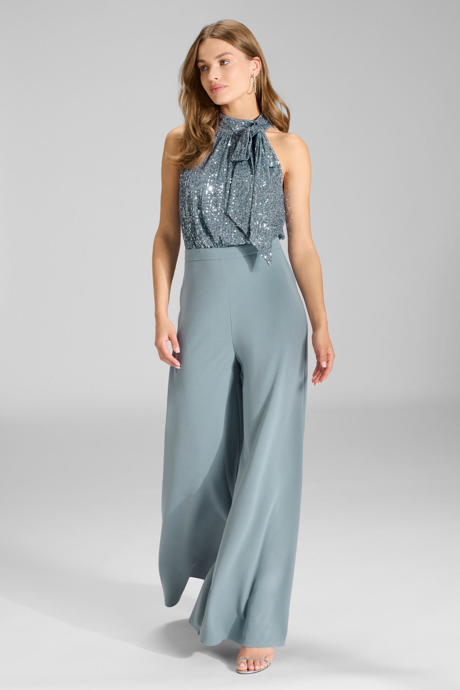 Ärmelloser Jumpsuit mit Schluppenblusen Top aus elastischer Paillette