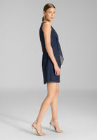 Fließend-fallendes Kleid in geradem Schnitt