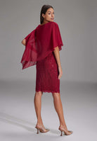 Pailletten-Kleid mit asymmetrischem Chiffon-Überwurf