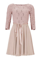 Kleid mit paillettenbesetztem Spitzenoberteil