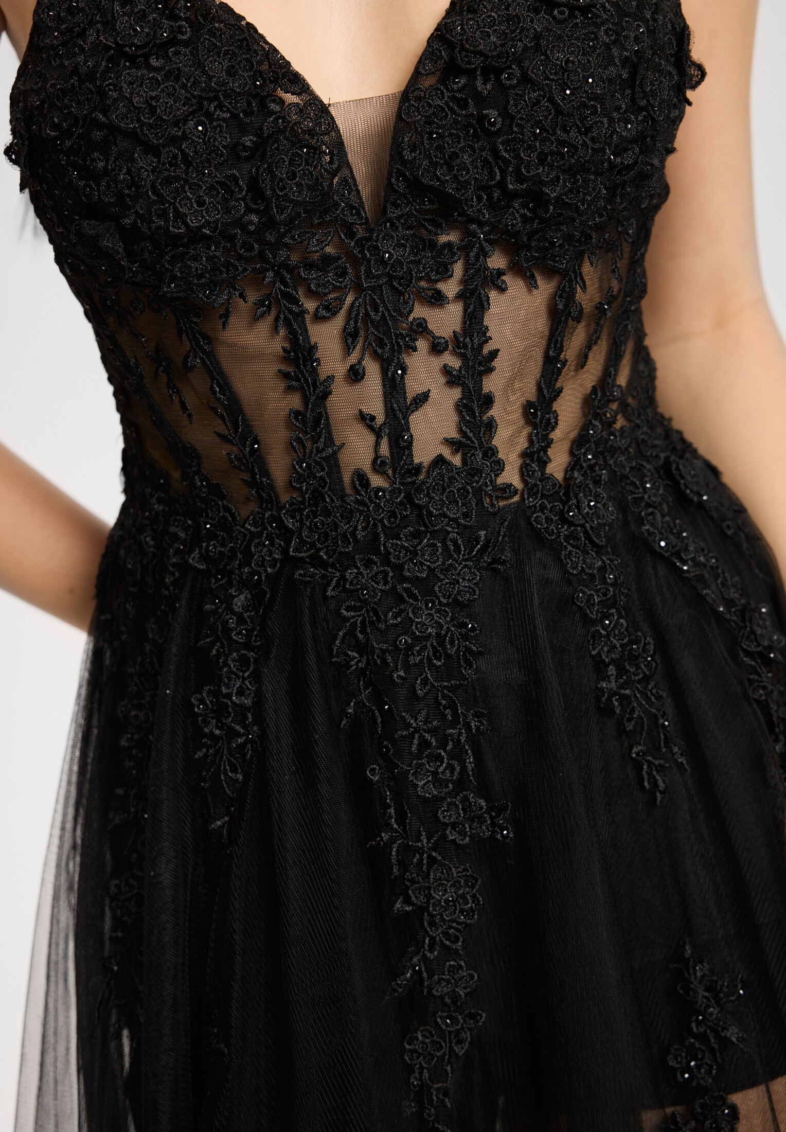 Tüllkleid mit kurzer Jerseyhose