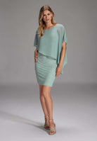 Etuikleid mit asymmetrischem Chiffon-Überwurf pistazie silver