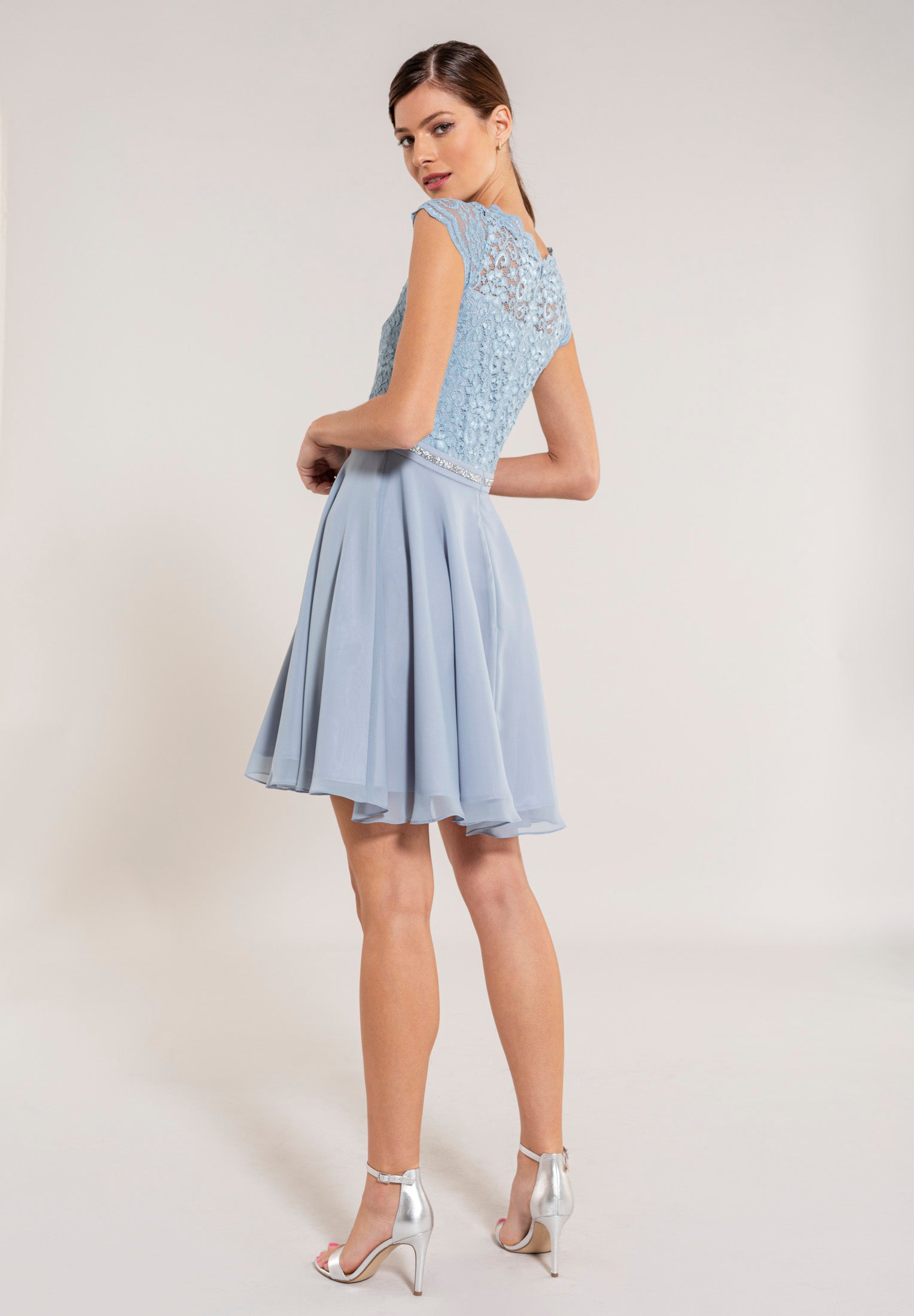 Spitzentop-Kleid mit Glitzerband