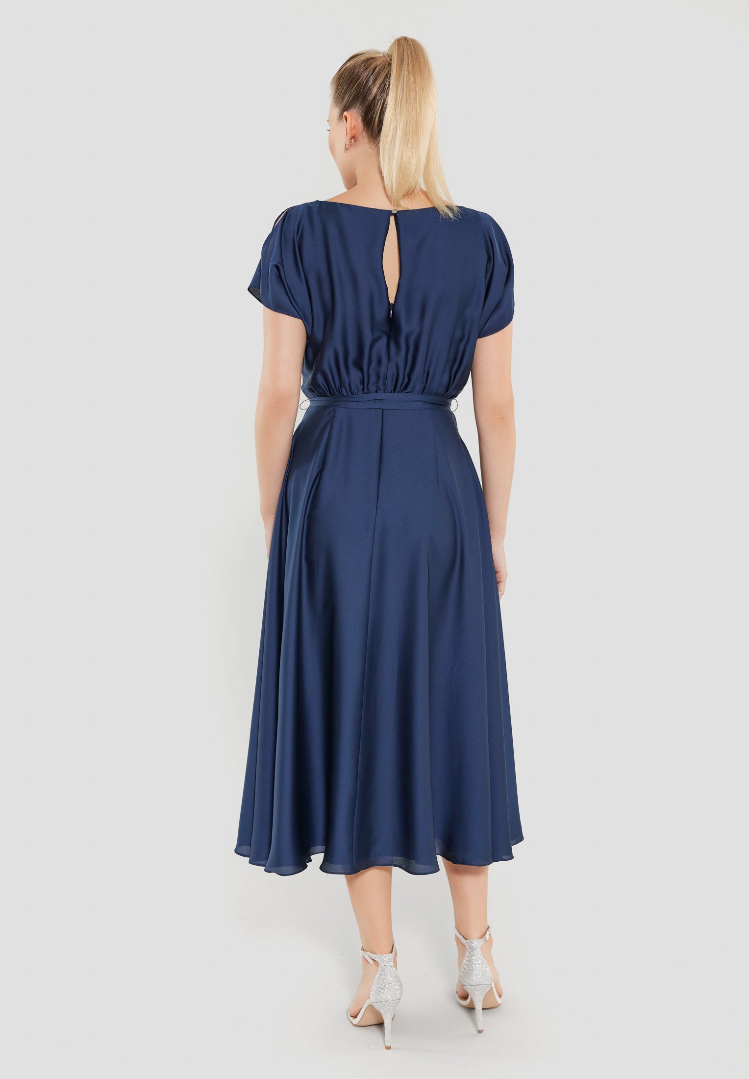 Midikleid aus feinem Satinchiffon