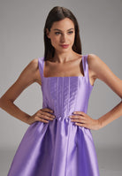 Cocktailkleid mit Stäbchencorsage