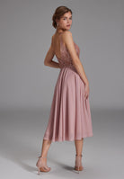 Paillettenbesticktes Cocktailkleid