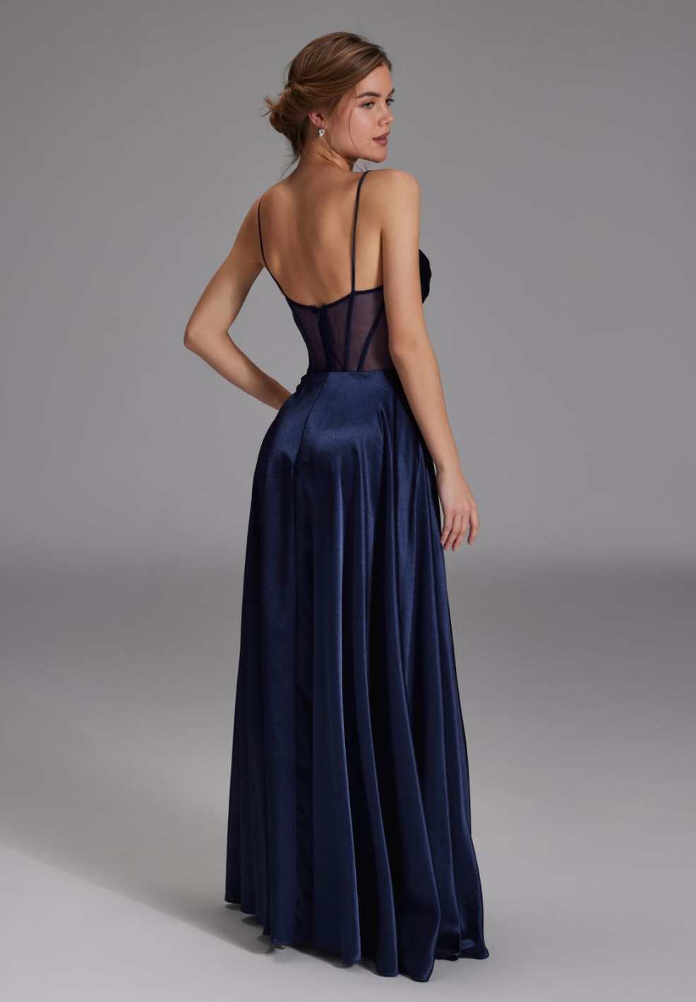 See-through-Corsagenkleid mit Ziersteinen