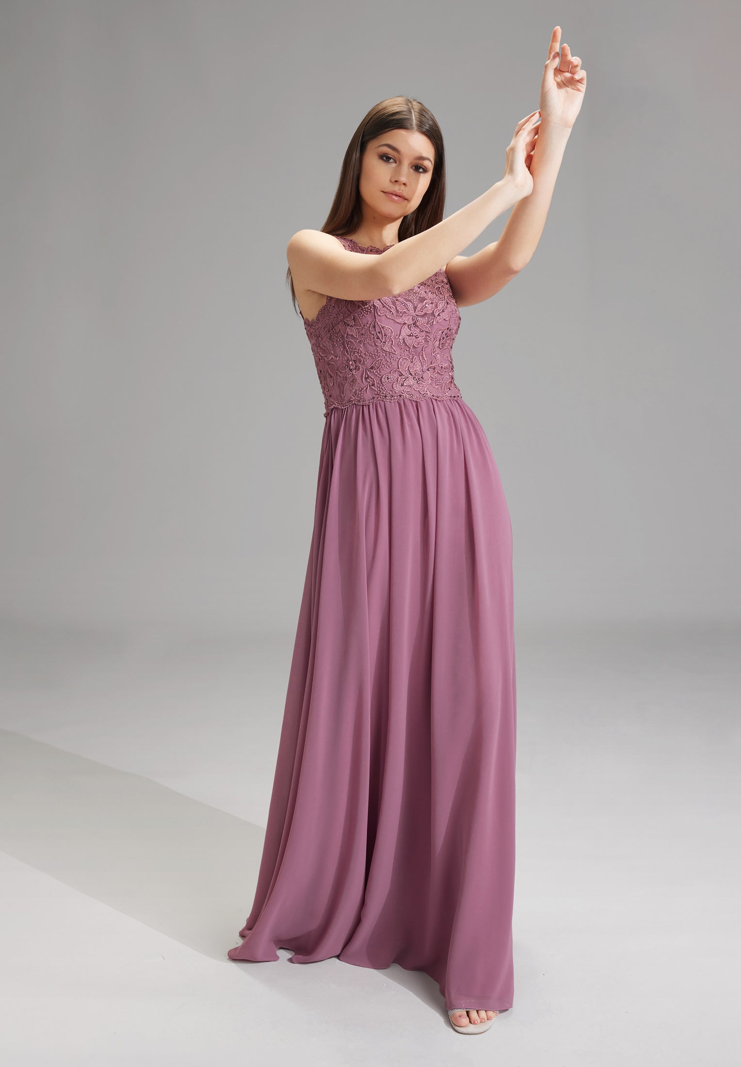 High-closed-Abendkleid mit floraler Spitze wine berry