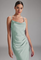 Slip-Dress aus nachhaltigem Satinchiffon