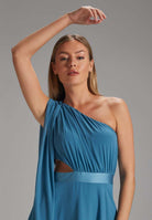 One-Shoulder-Maxikleid aus nachhaltigem Chiffon