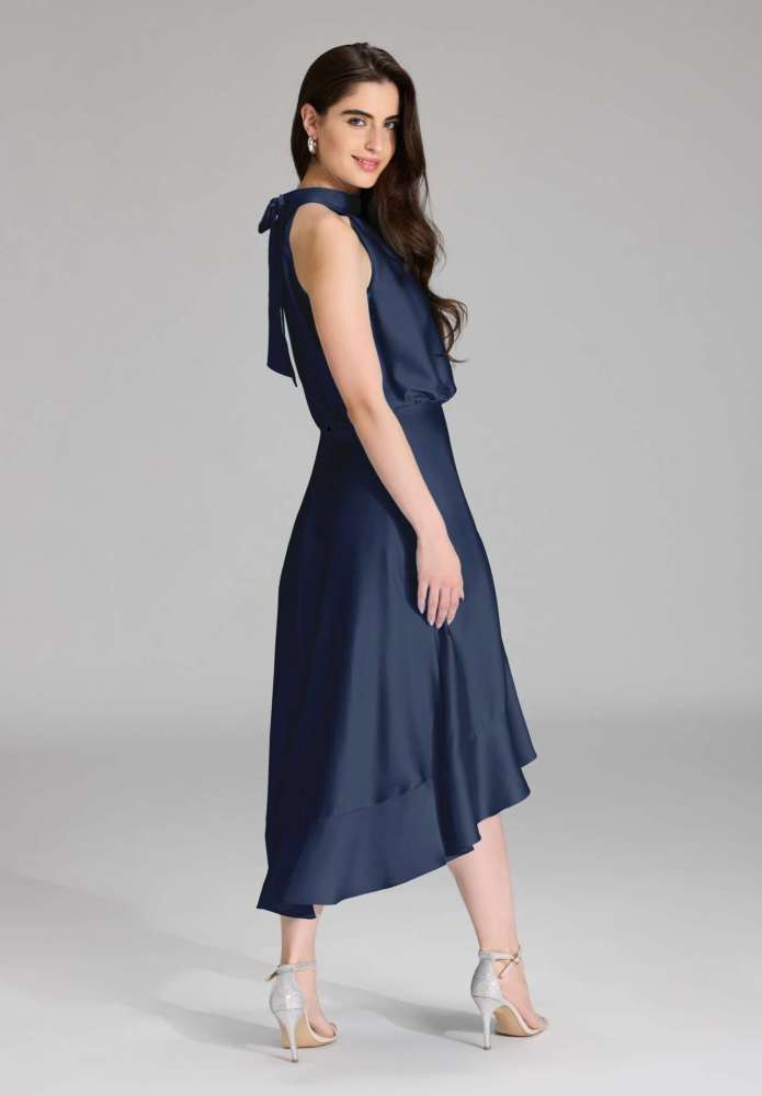 Cocktailkleid aus nachhaltigem Satin mit Volant am Saum