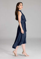 Cocktailkleid aus nachhaltigem Satin mit Volant am Saum