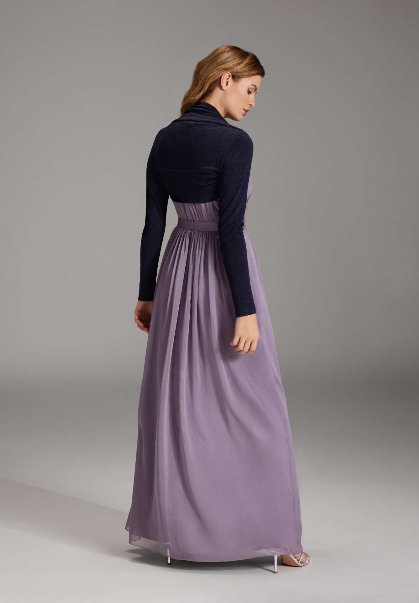 Kurzer Bolero mit Glitzergarn