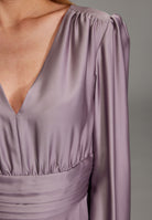 Midi Kleid aus nachhaltigem Satin mit Raffdetails