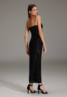 Abendkleid aus elastischer Paillette mit Spagetti Trägern und seitlichem Schlitz