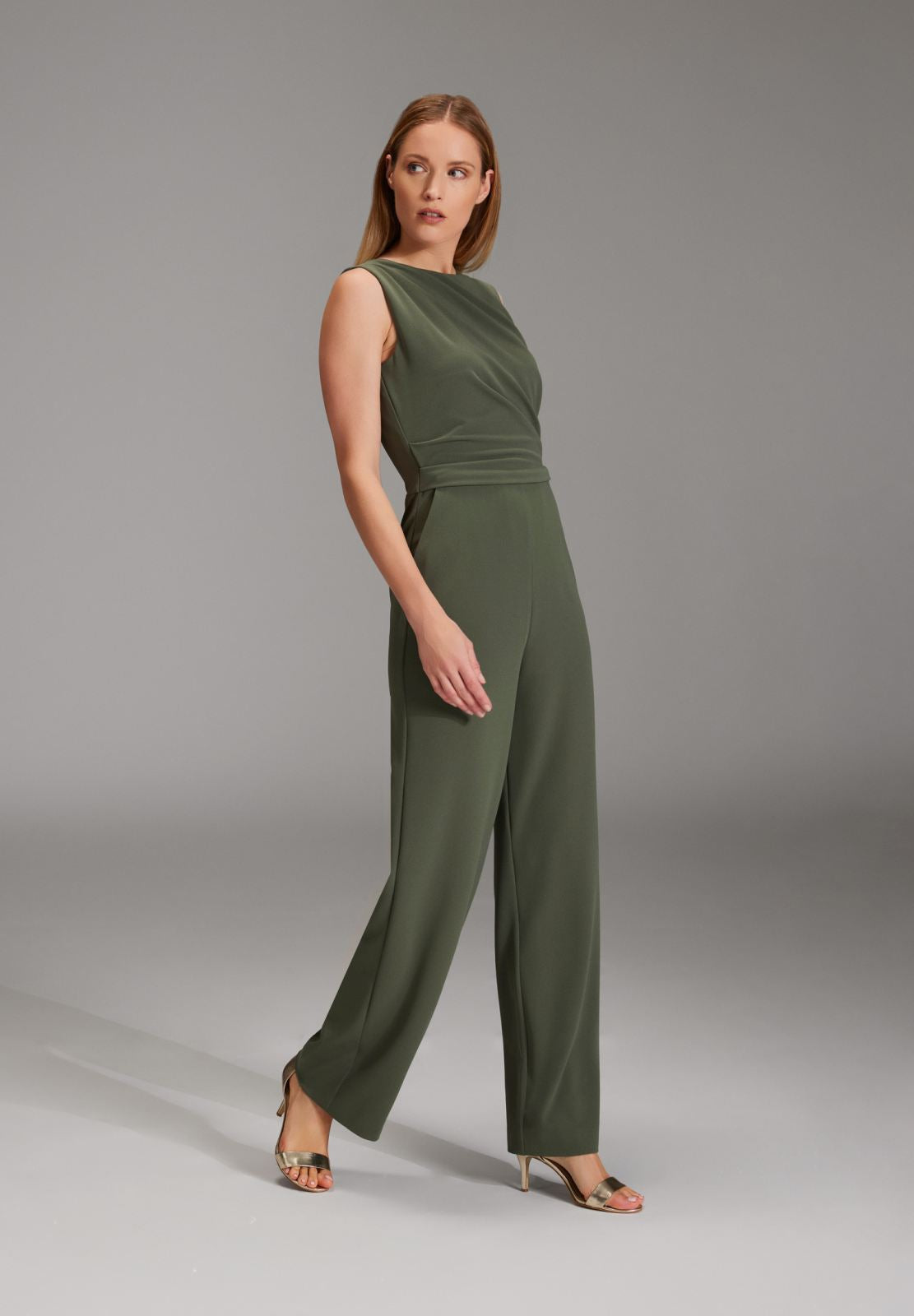 Jumpsuit aus Jersey Crêpe mit Drapierung
