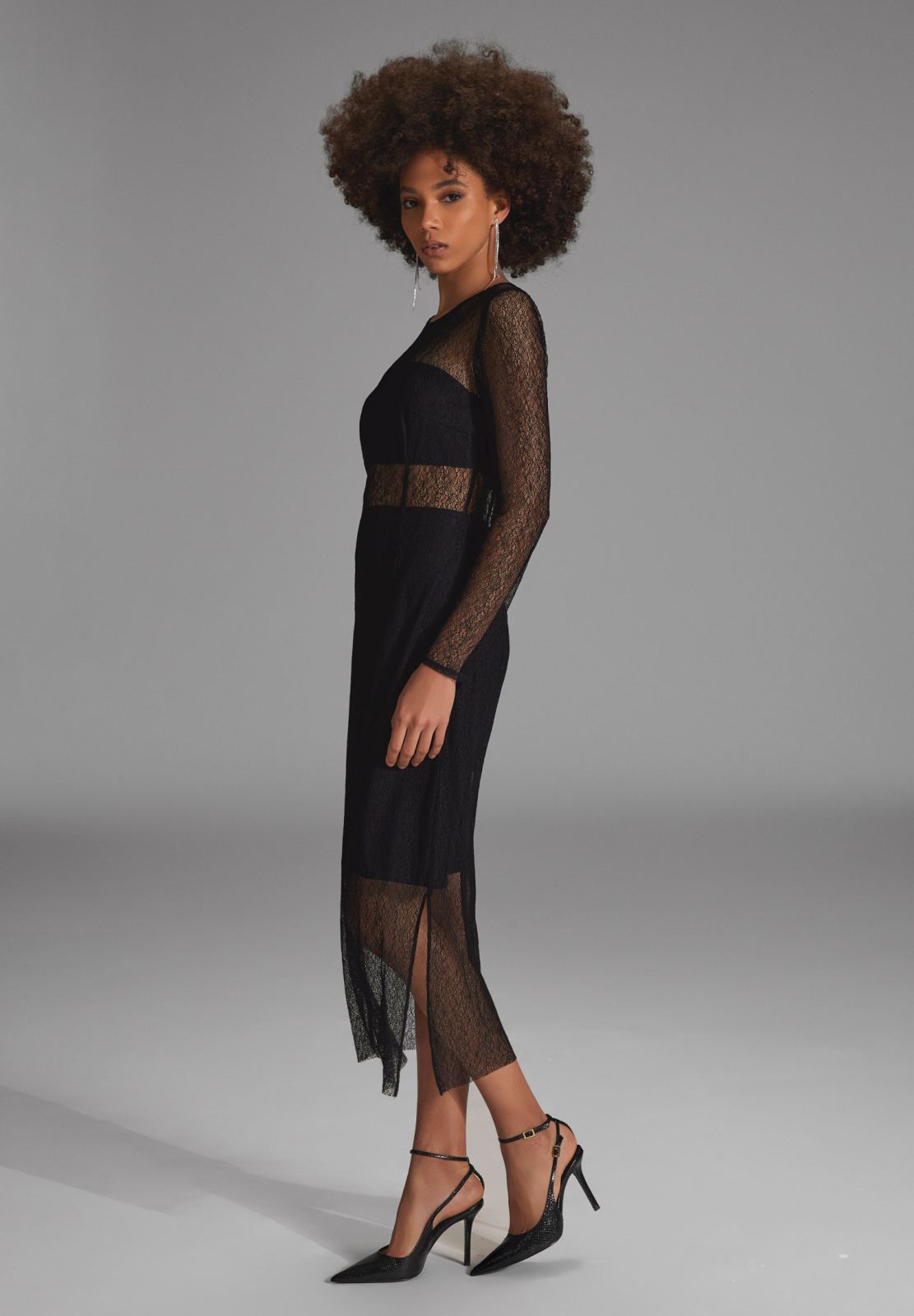 Midi Kleid aus feiner Spitze mit Transparenz