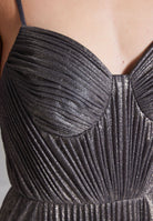 Schimmerndes Plisseekleid