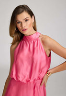 Cocktailkleid aus nachhaltigem Satin mit Volant am Saum