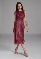 Plissiertes Kleid mit Metallicfäden