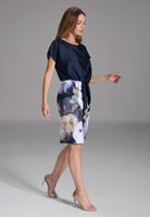 Etuikleid aus floral bedrucktem Scuba und Satin