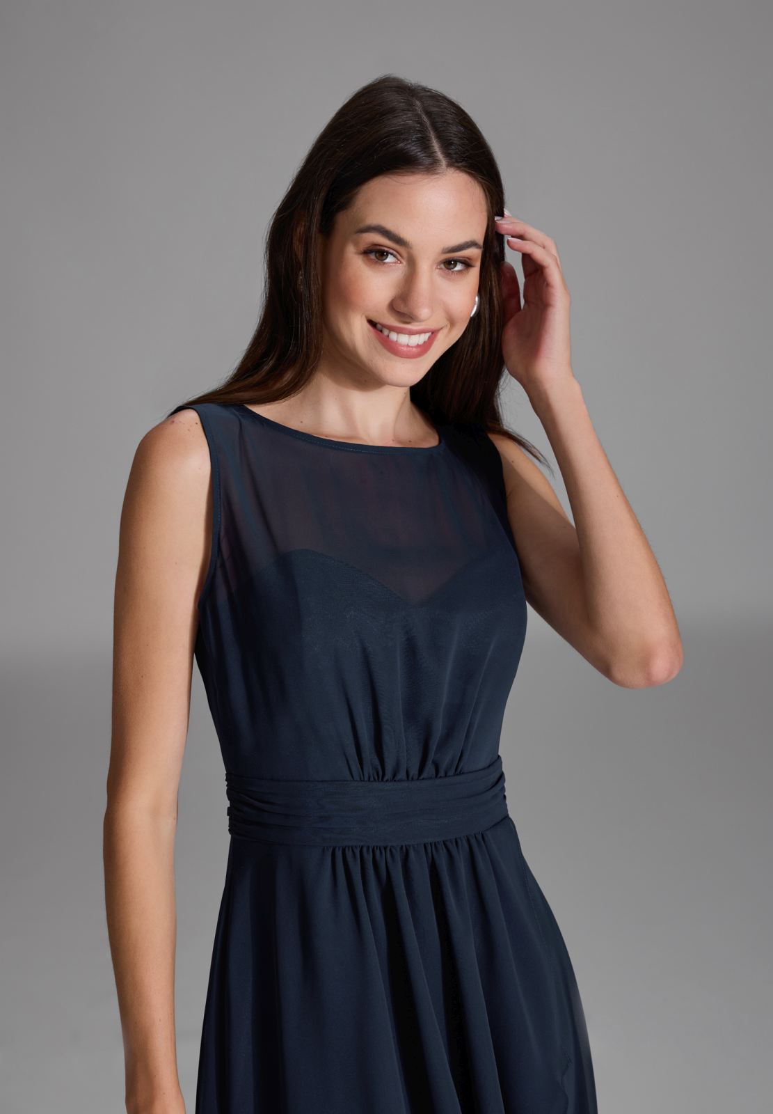 Abendkleid aus Chiffon mit Vokuhila Saum