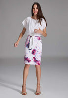 Etuikleid aus floral bedrucktem Scuba und Satin ivory ruby red