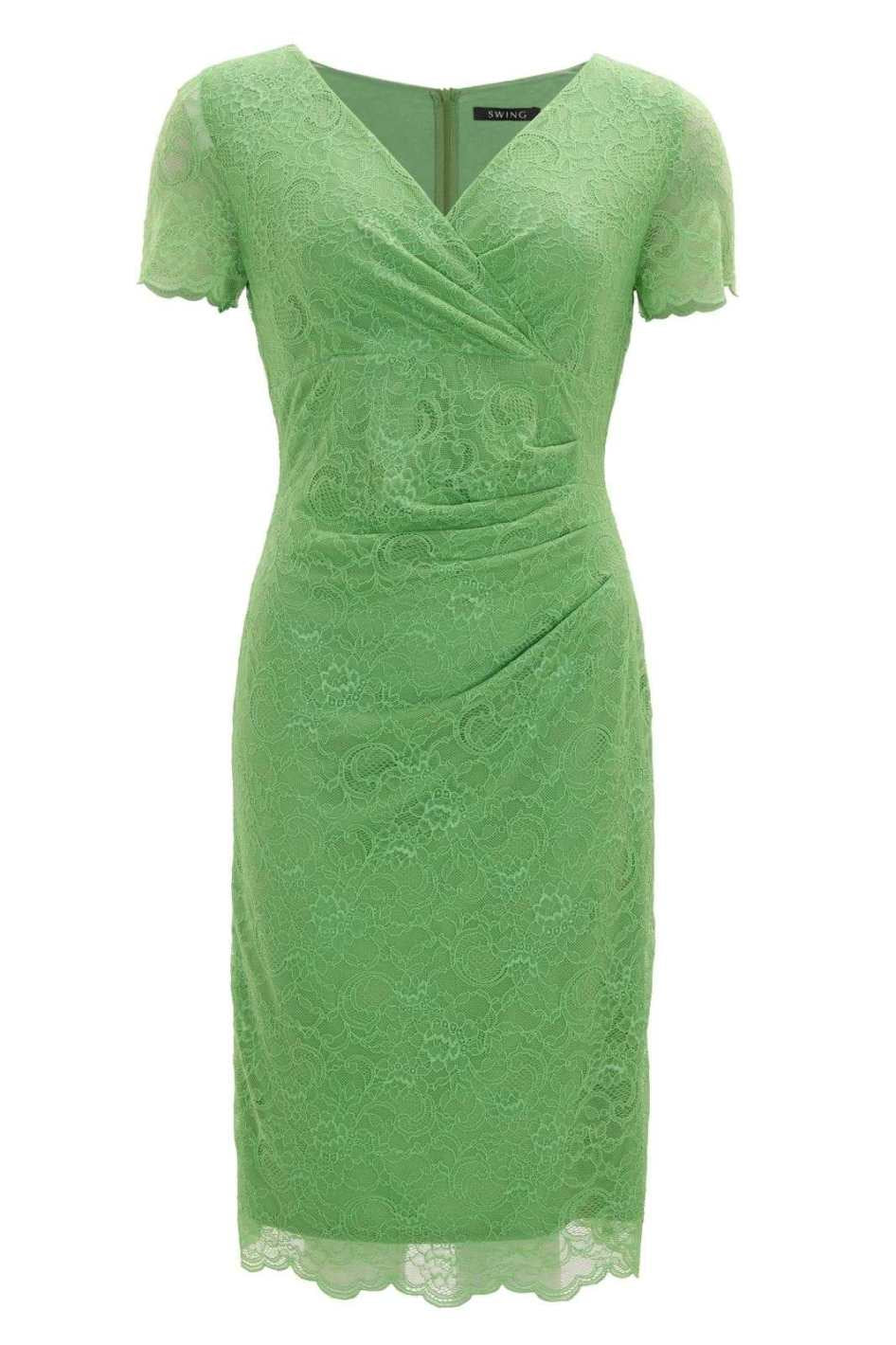 Etui Kleid aus feiner Spitze mit Bogenkante