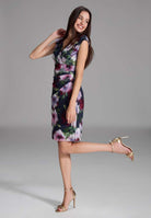 Etuikleid mit Wickel-Ausschnitt aus bedrucktem Mesh navy ruby red