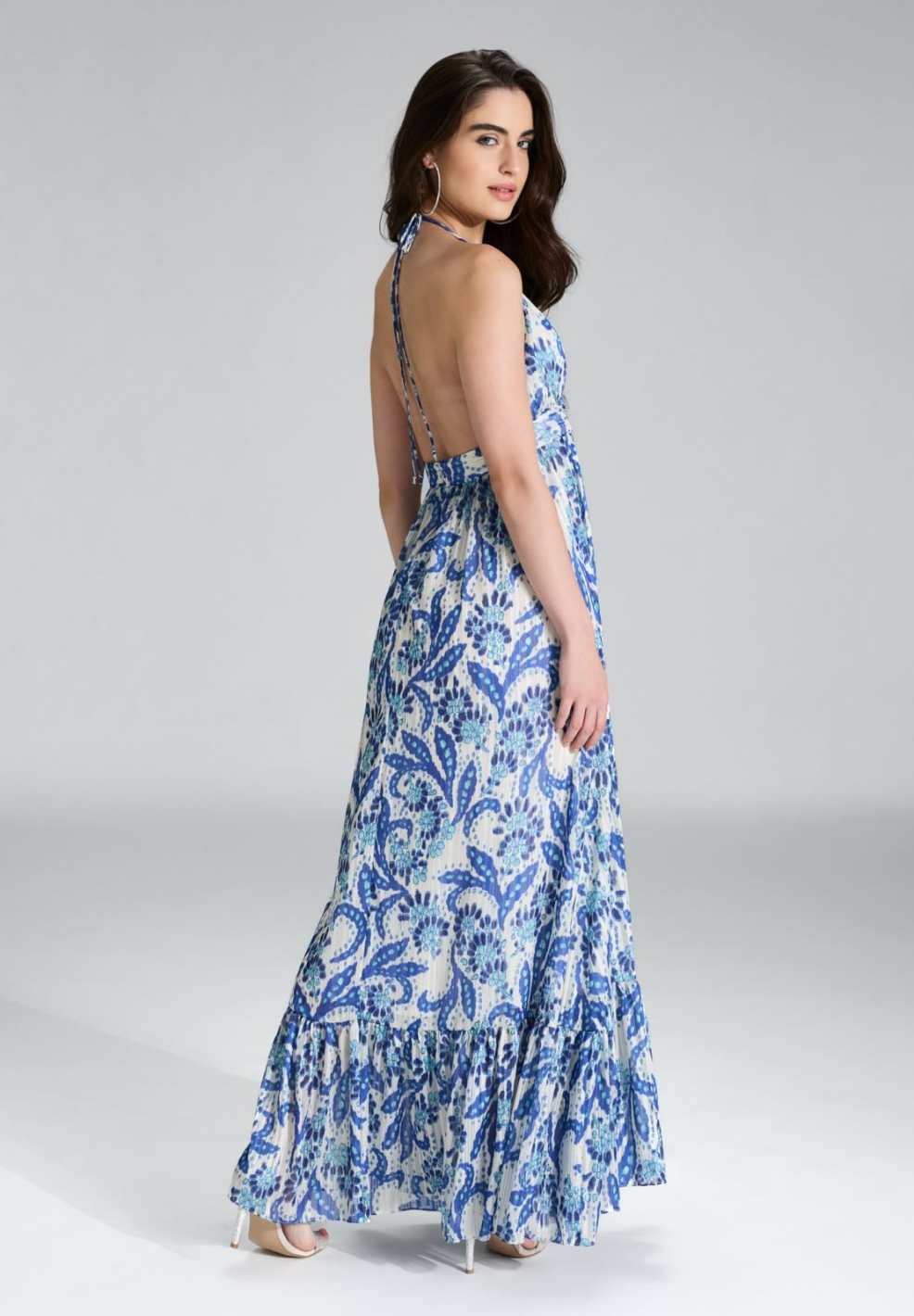 Neckholder Maxi Kleid aus bedrucktem Chiffon mit Glitzerstreifen