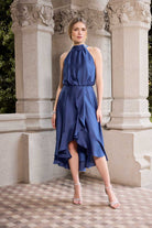 Cocktailkleid aus nachhaltigem Satin mit Volant am Saum timeless blue