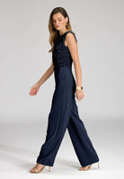 Jumpsuit aus Material-Mix mit Drapierung
