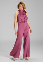 Jumpsuit mit Schluppe aus gehämmertem Satin