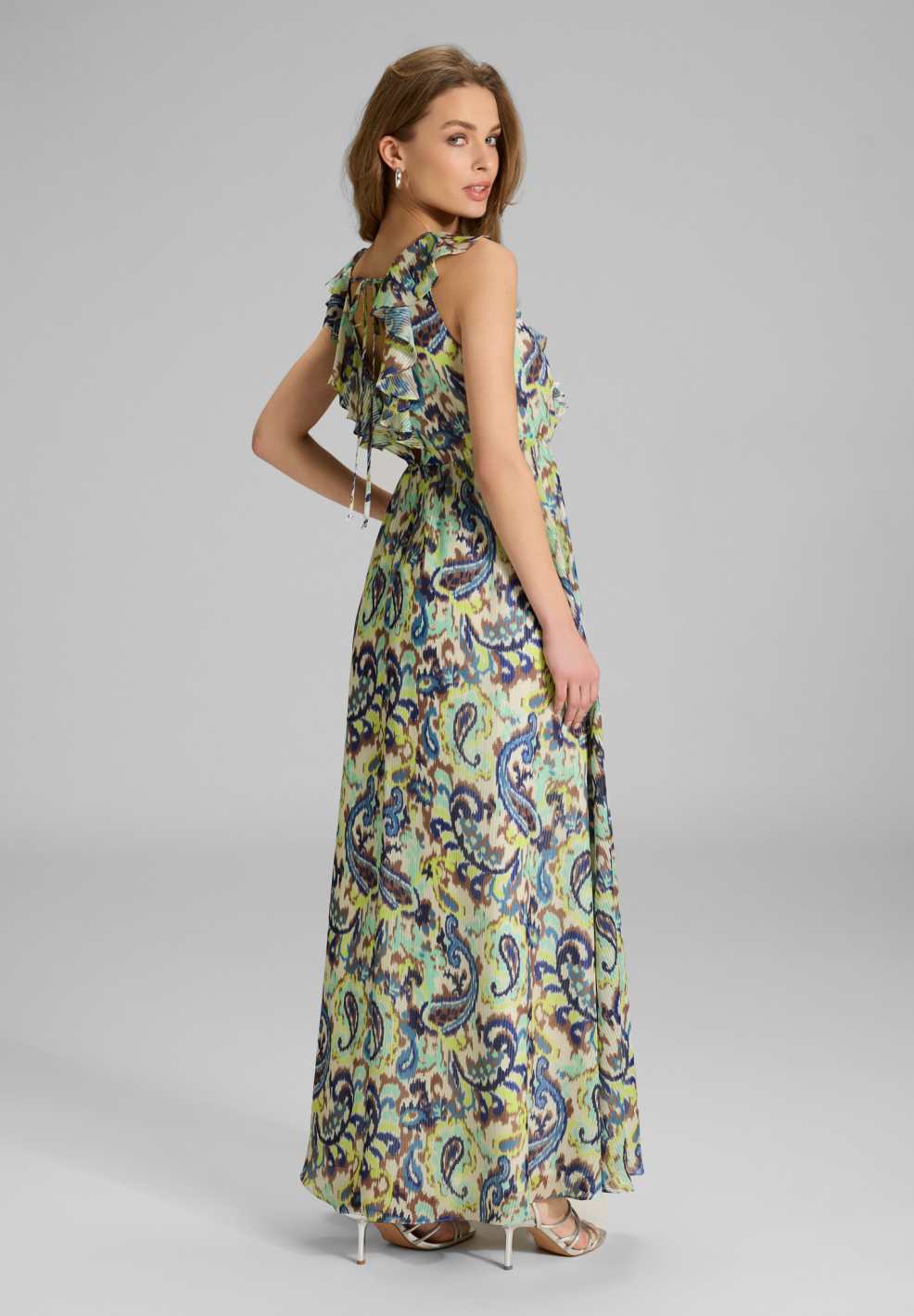 Maxikleid mit Rüschen aus bedrucktem Chiffon mit Glitzerstreifen