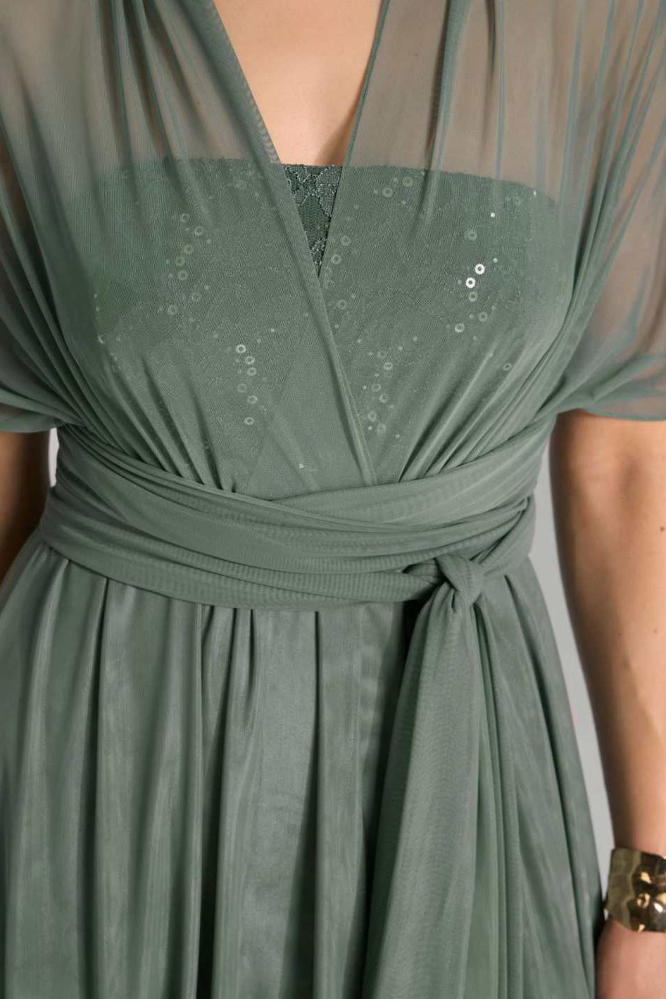 Abendkleid aus Mesh und Spitze mit verschiedenen Bindemöglichkeiten