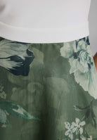 Cocktailkleid aus bedrucktem Organza mit Scuba Oberteil