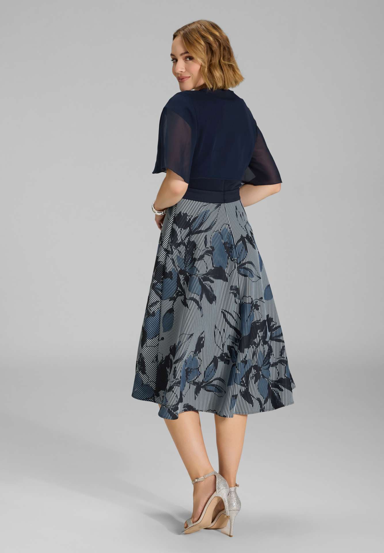 Chiffon Bolero mit Knoten