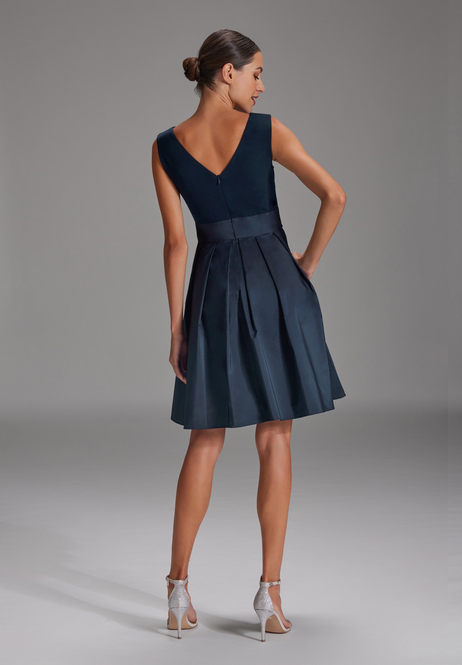 Cocktailkleid aus Microtaft