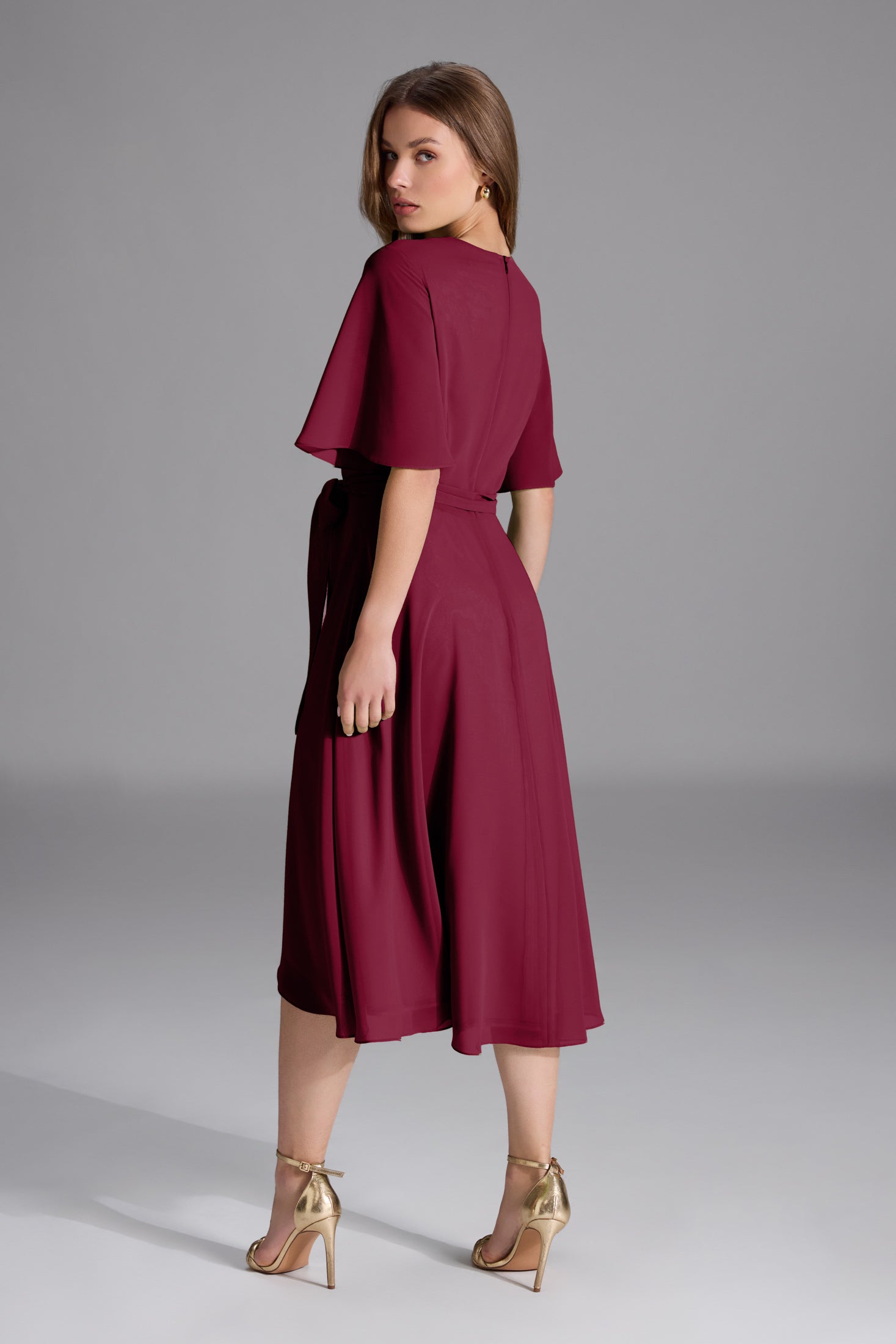 Chiffon Kleid in Wickel Optik mit Vokuhila Saum