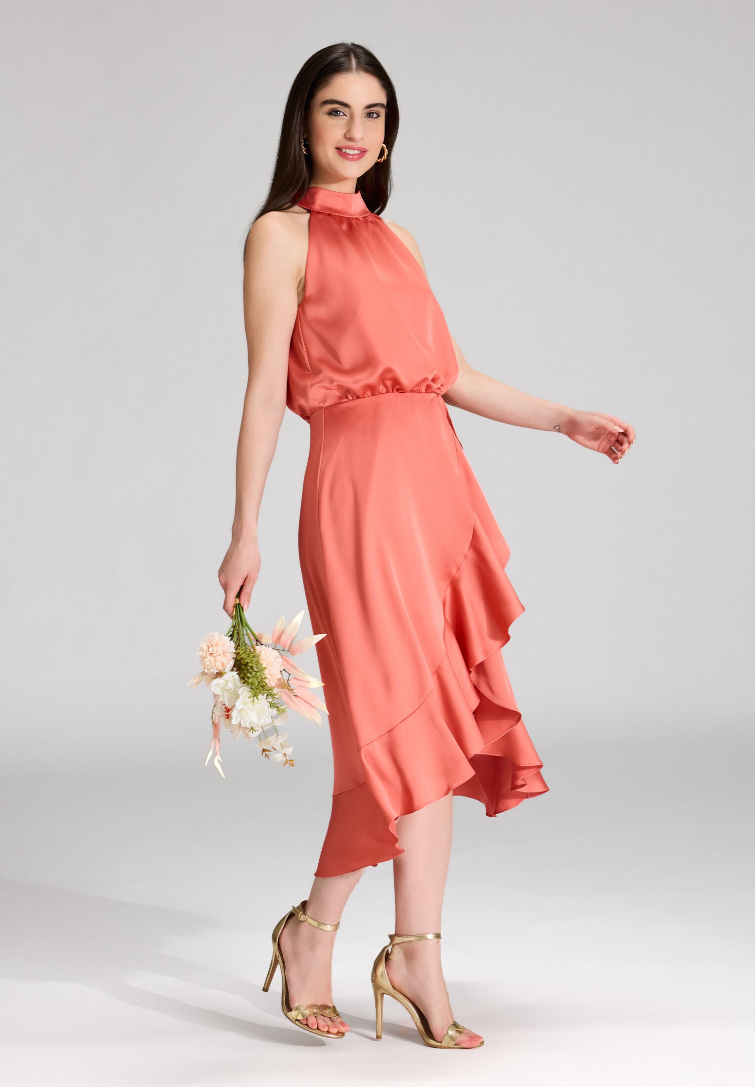 Cocktailkleid aus nachhaltigem Satin mit Volant am Saum