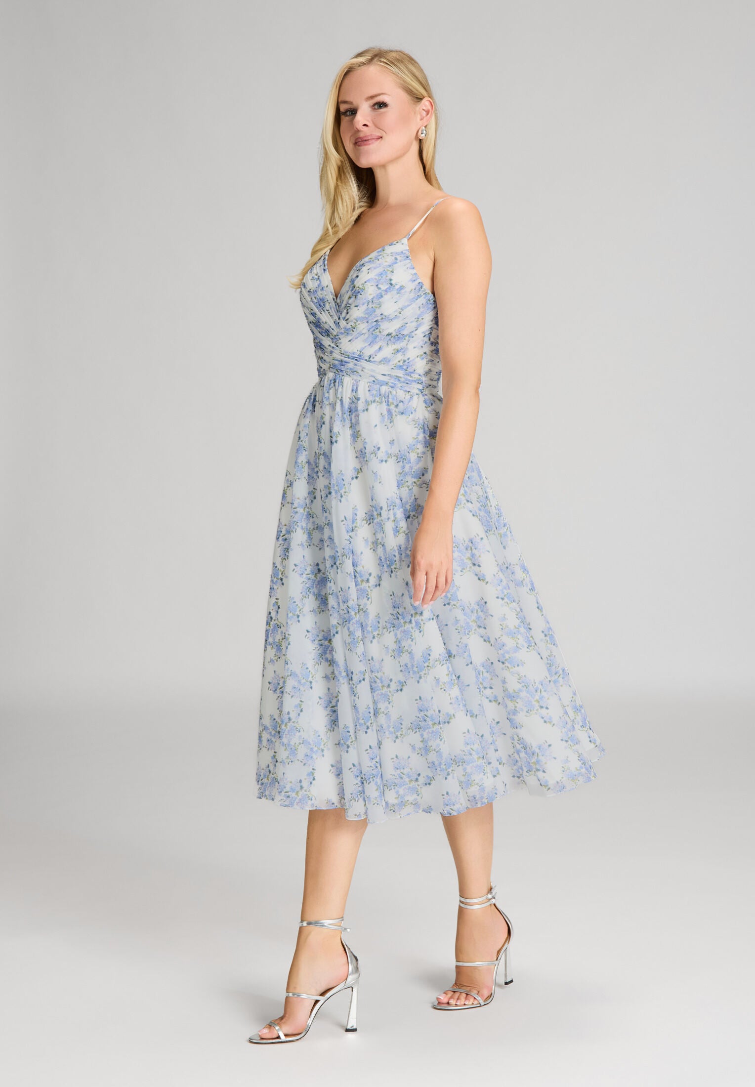 Midikleid aus Chiffon mit floralem Print