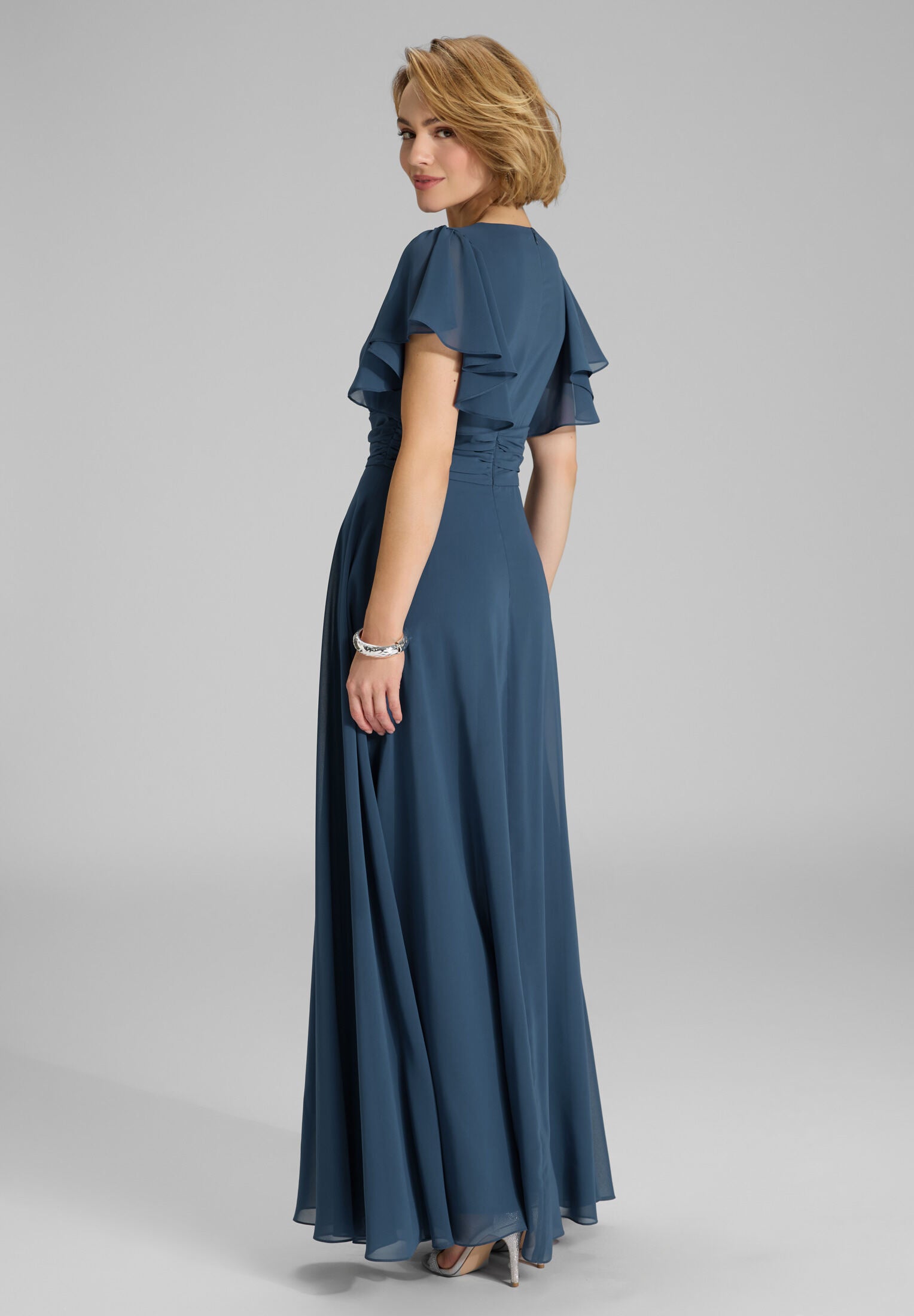 Chiffon Jumpsuit mit Überrock und Volantärmeln