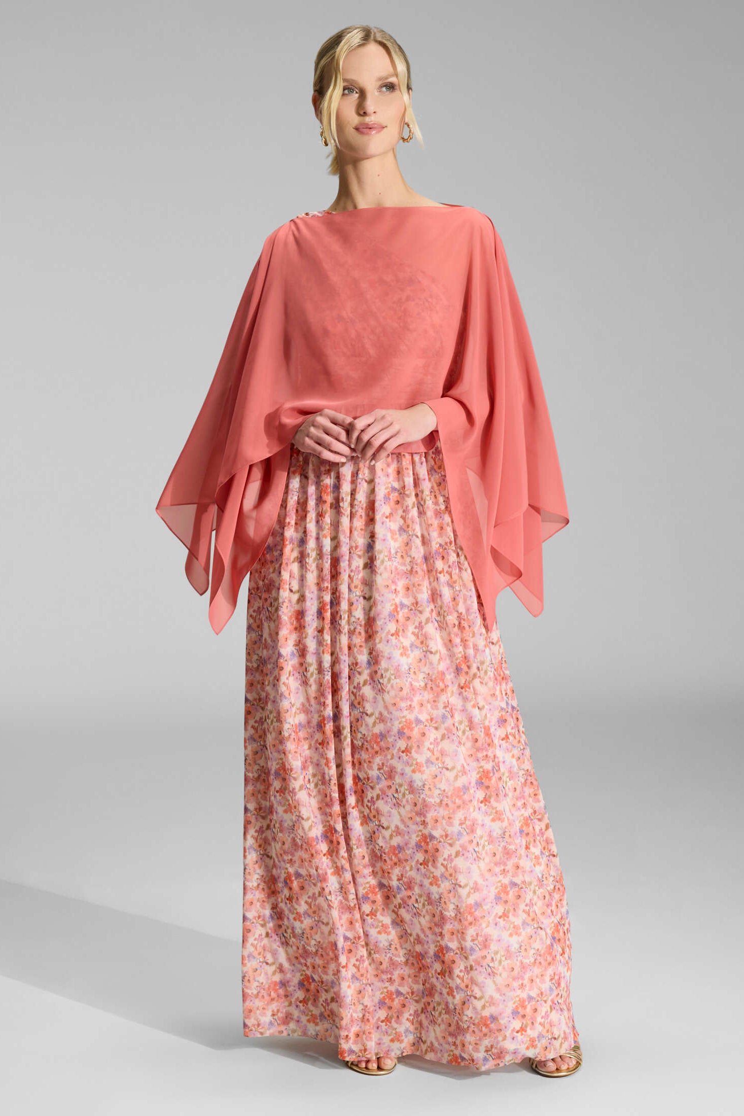 Schlupf-Stola aus Chiffon mit Ärmelschlitzen terracotta