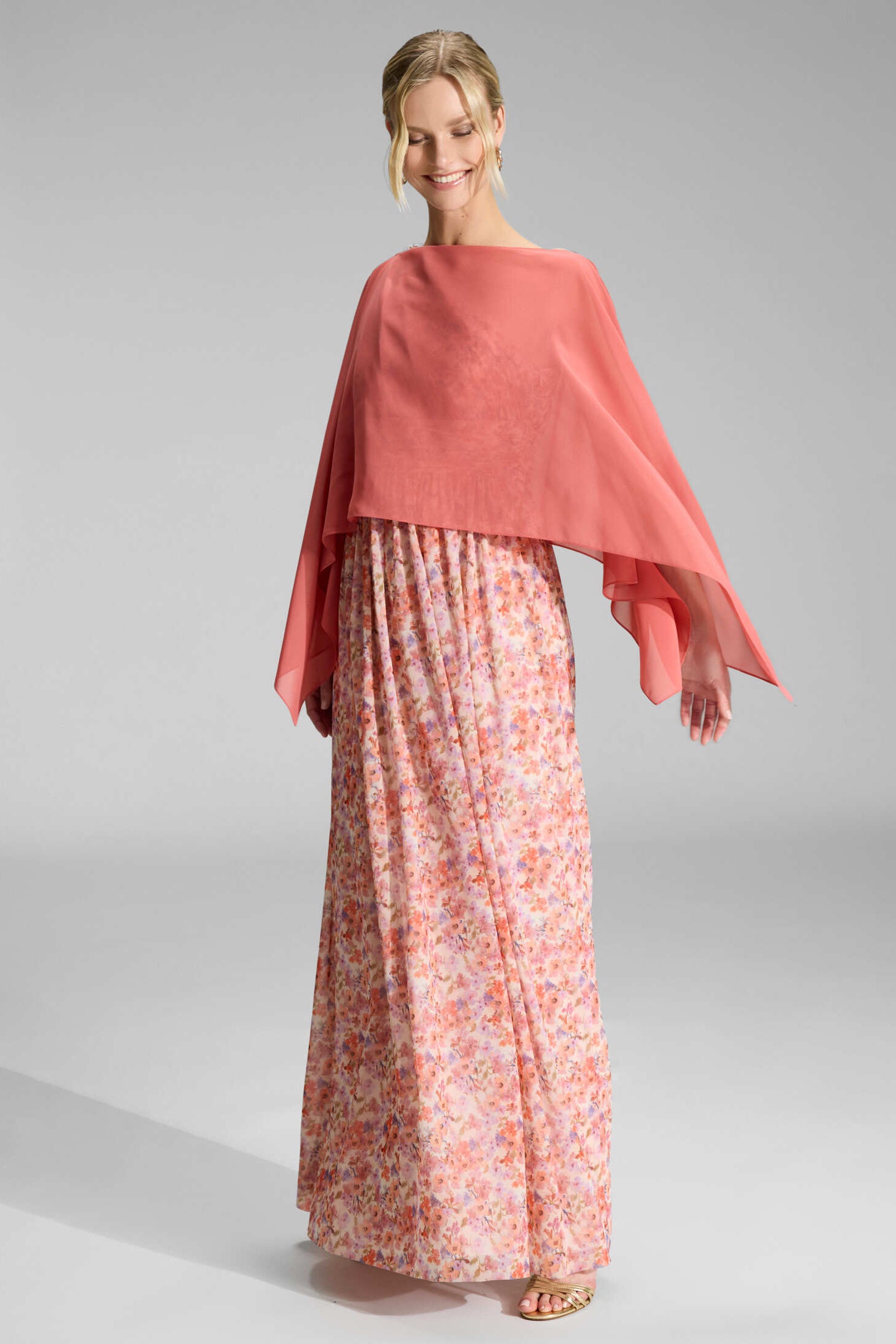 Schlupf-Stola aus Chiffon mit Ärmelschlitzen