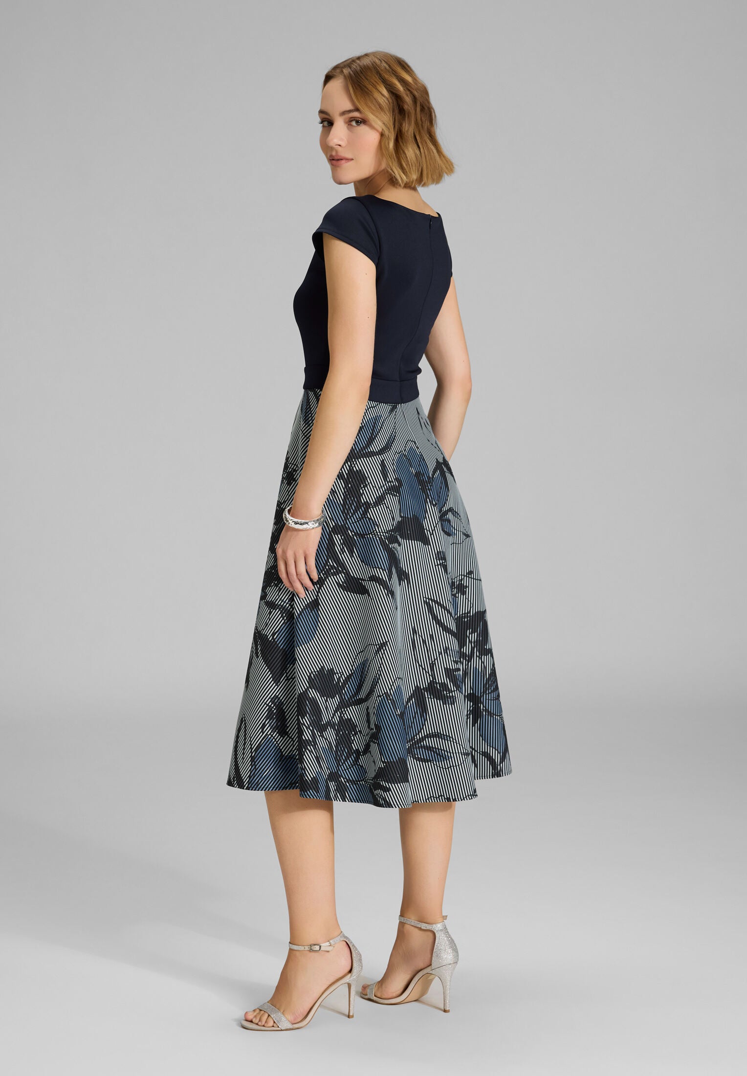 Midi Kleid aus bedrucktem Ottoman mit Scuba Oberteil