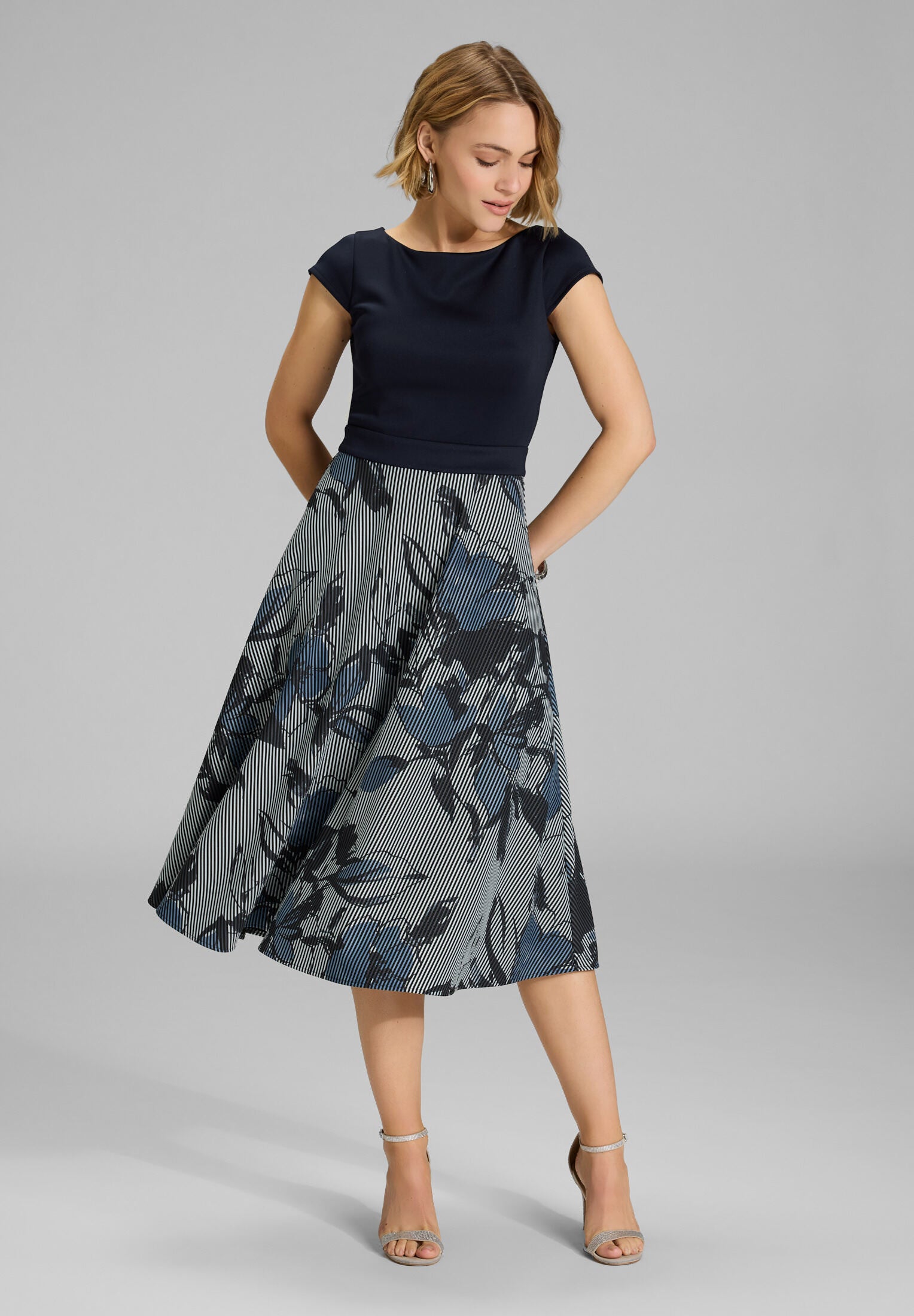 Midi Kleid aus bedrucktem Ottoman mit Scuba Oberteil timeless blue | navy