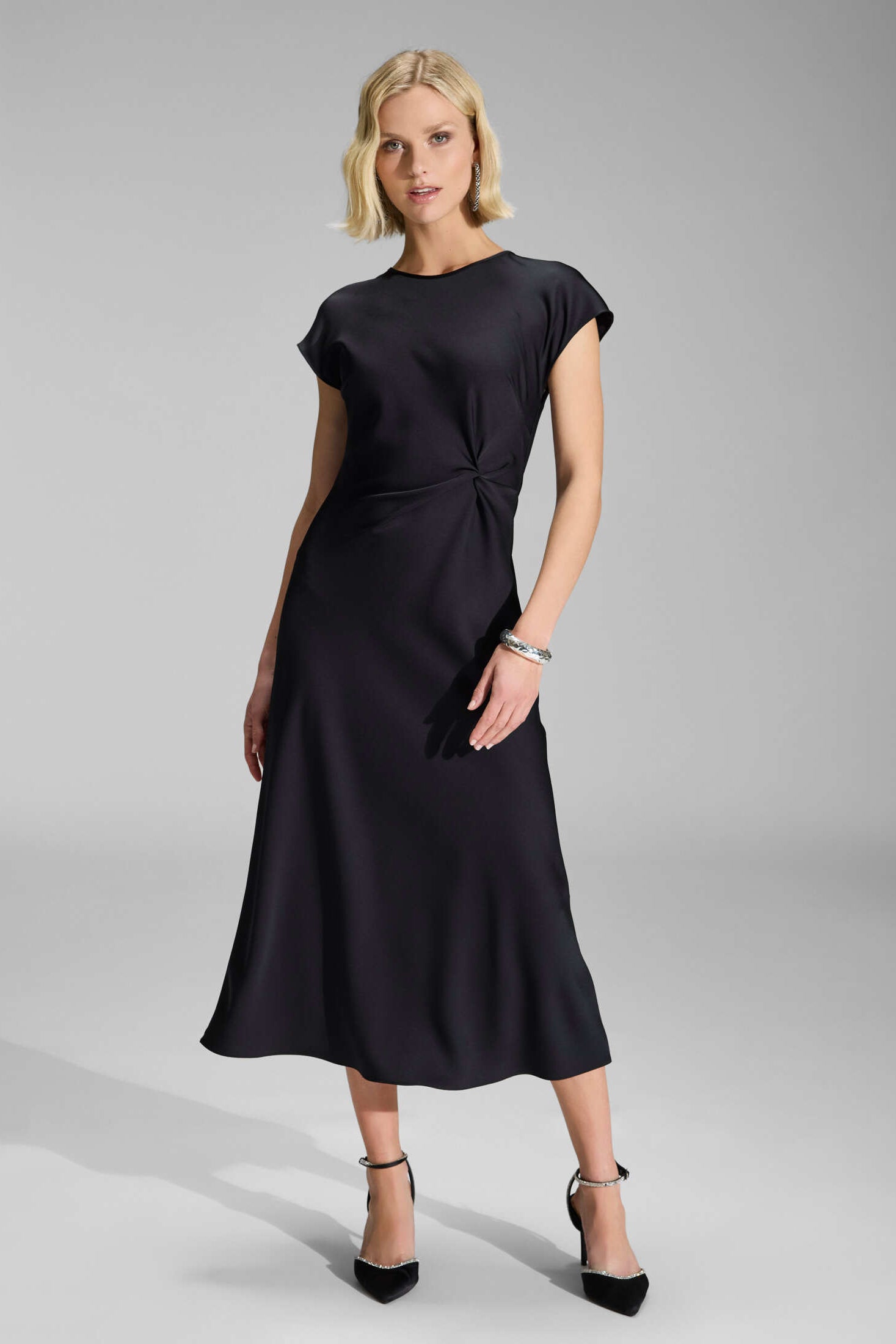 Slip Dress aus Satin mit Twist Detail black