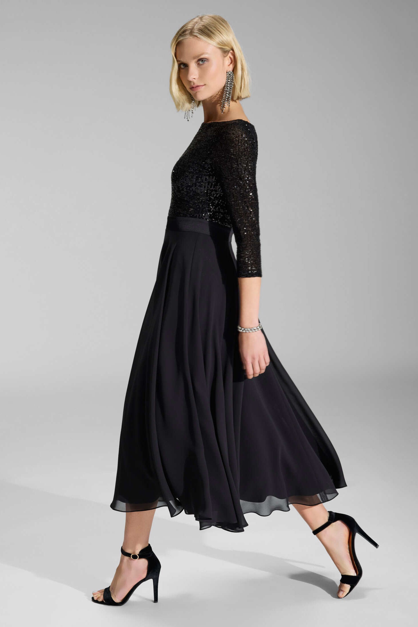 Cocktailkleid in Midi Länge mit Top aus elastischer Paillette und Tellerrock in Chiffon