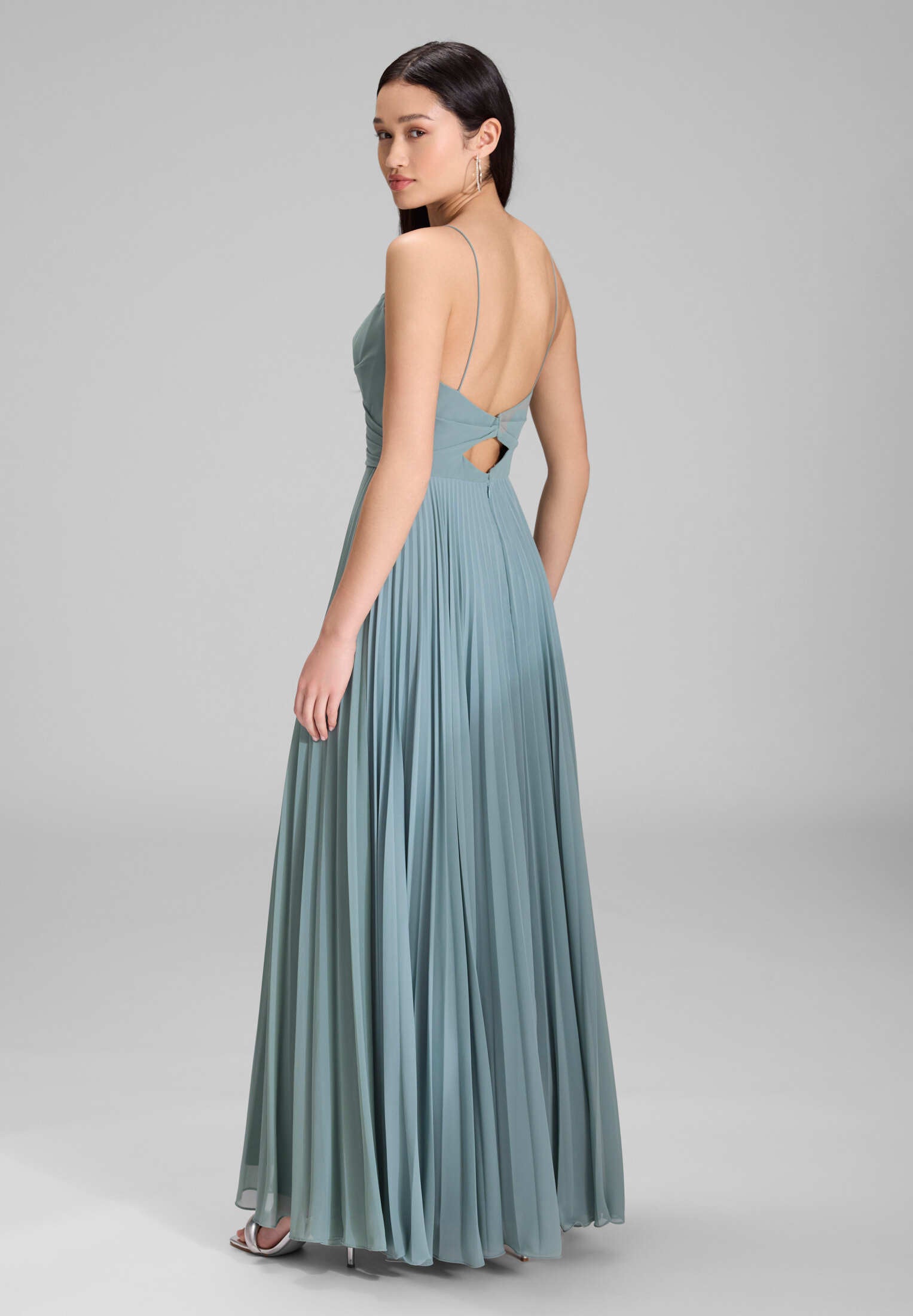 Chiffonkleid mit Plisseerock