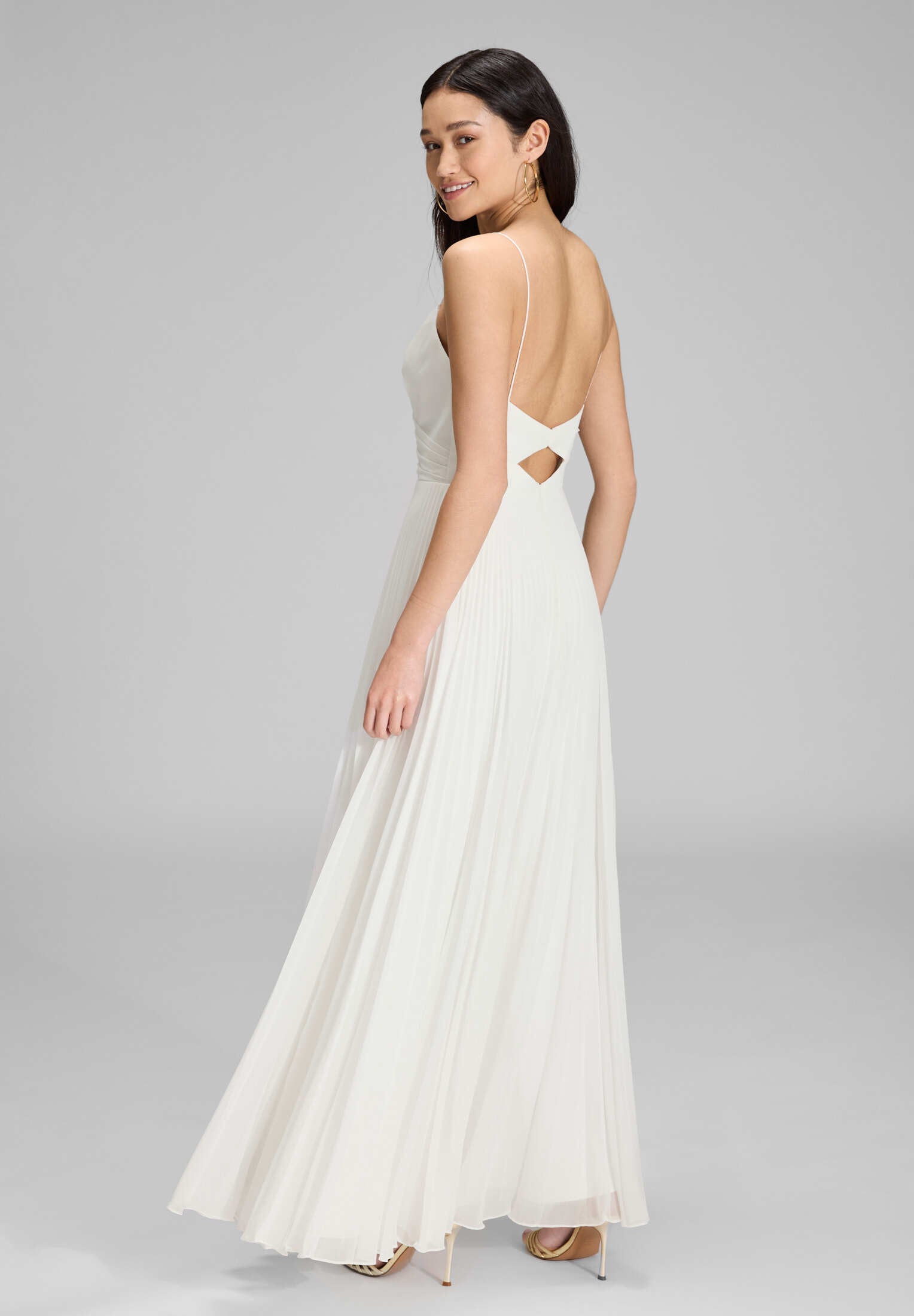 Chiffonkleid mit Plisseerock